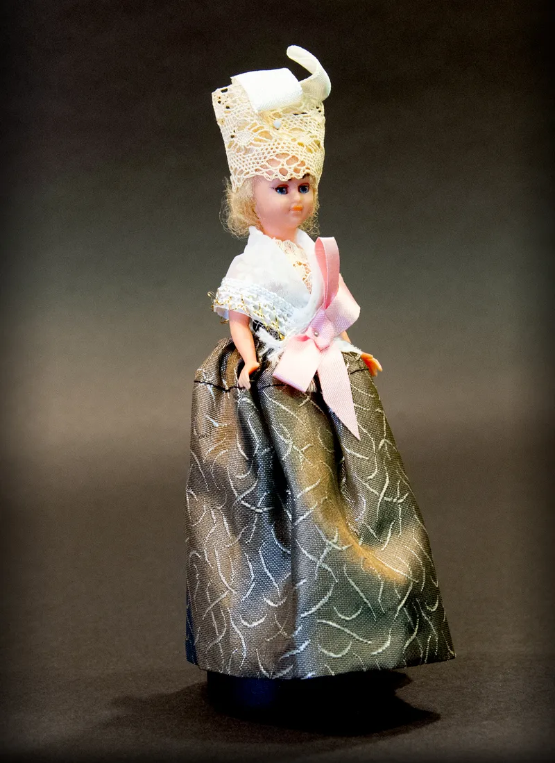 How Cold War Microdots Hid Reports