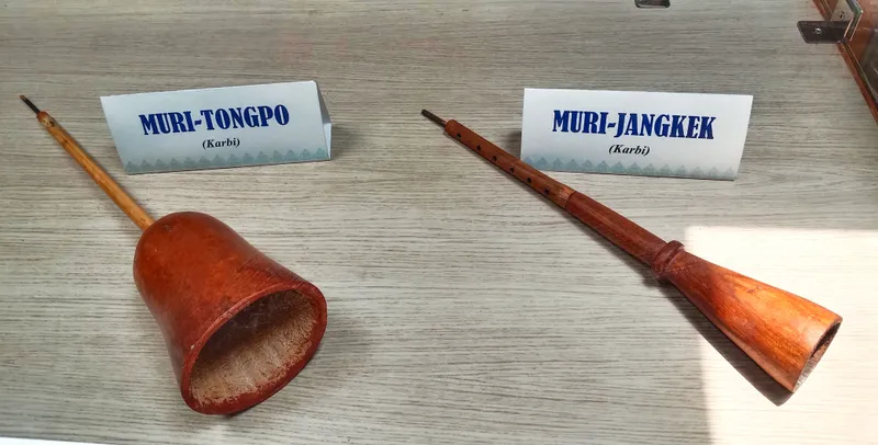 Blindfolded Concert: Musicians Engage Senses around 2014