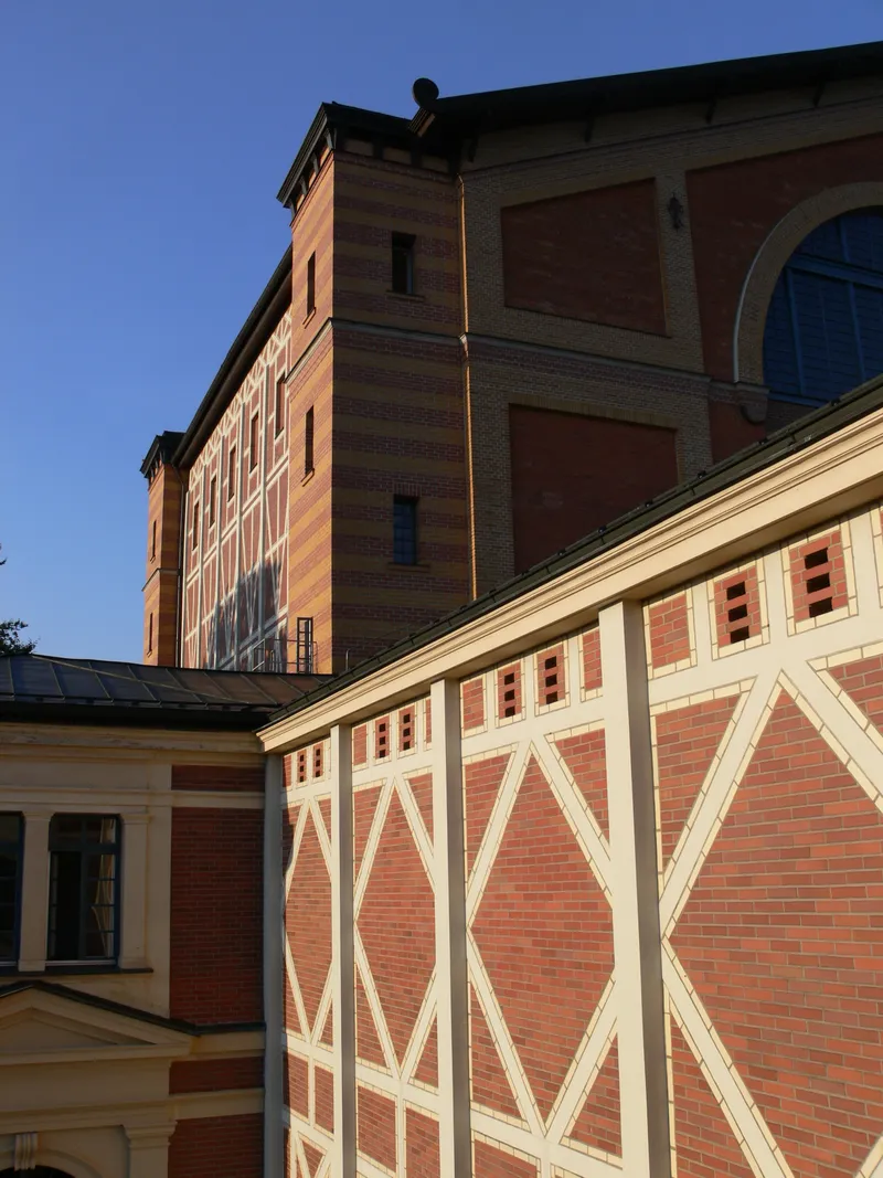 Bayreuth Festspielhaus Orchestra Pit Changes How Wagner Sounds