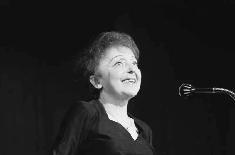 Edith Piaf's 1935 Paris Street Discovery Explained