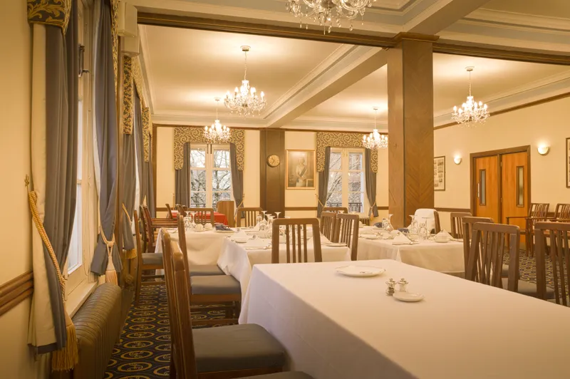 How Color Affects Your Appetite: The Power of Warm Tones