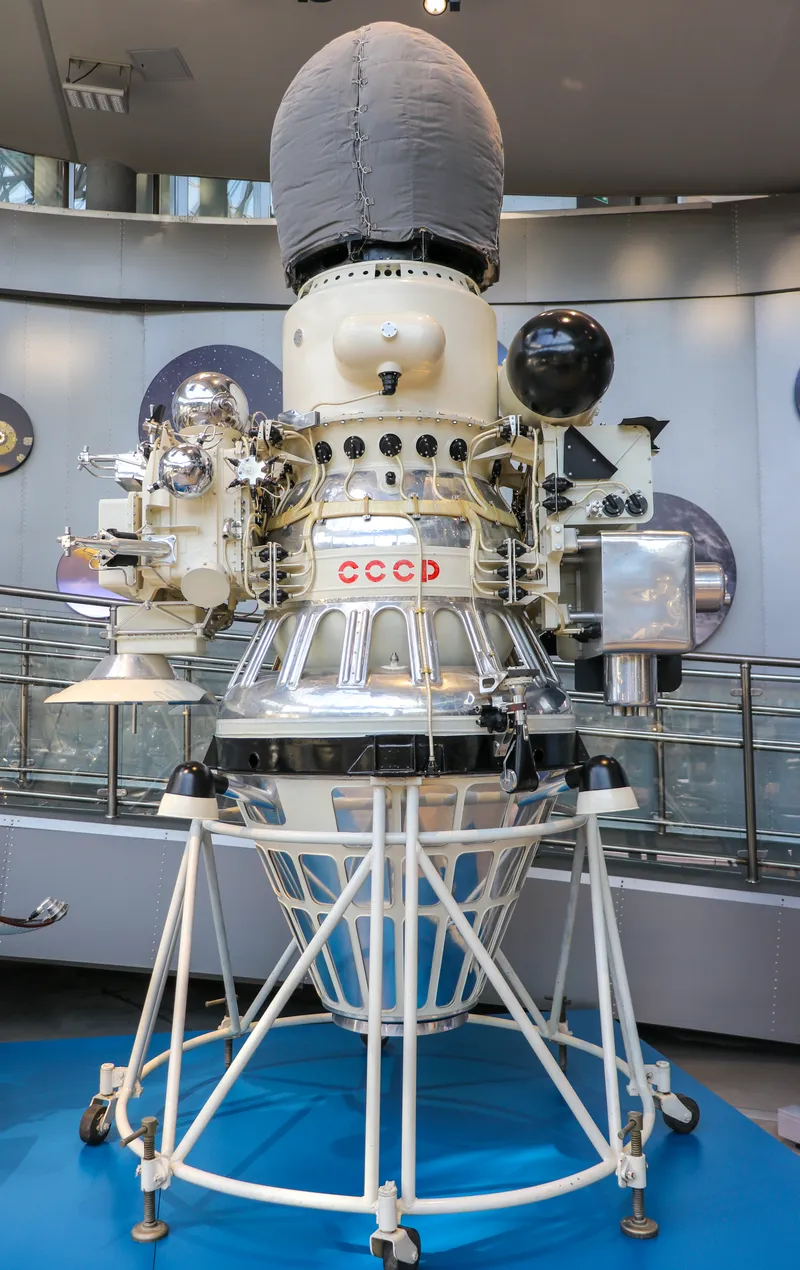 Luna 9 Images Reached Britain Before Moscow Published Them