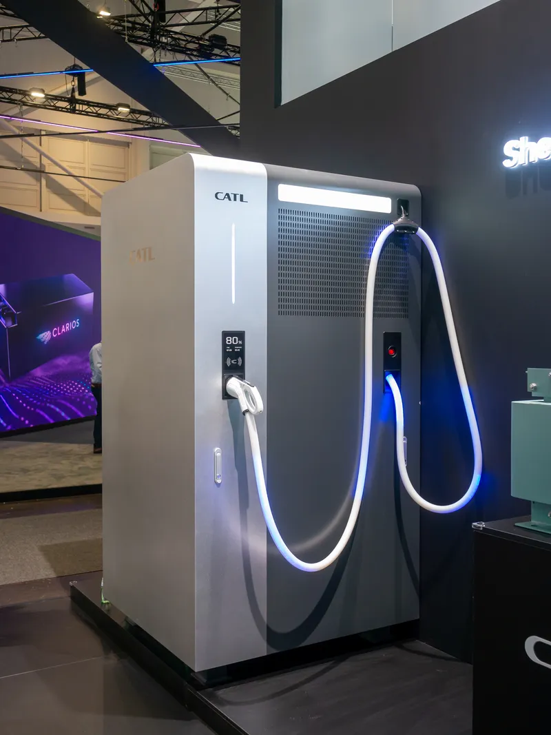 CATL's Sodium-Ion Battery: 80% Charge in 15 Minutes