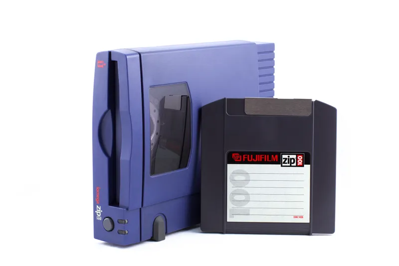 USB Boot History: Why Early Flash Drives Used ZIP Mode