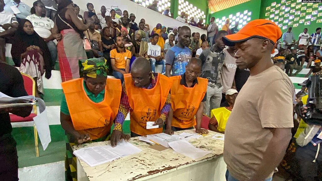 Image by VOA Português - Public domain